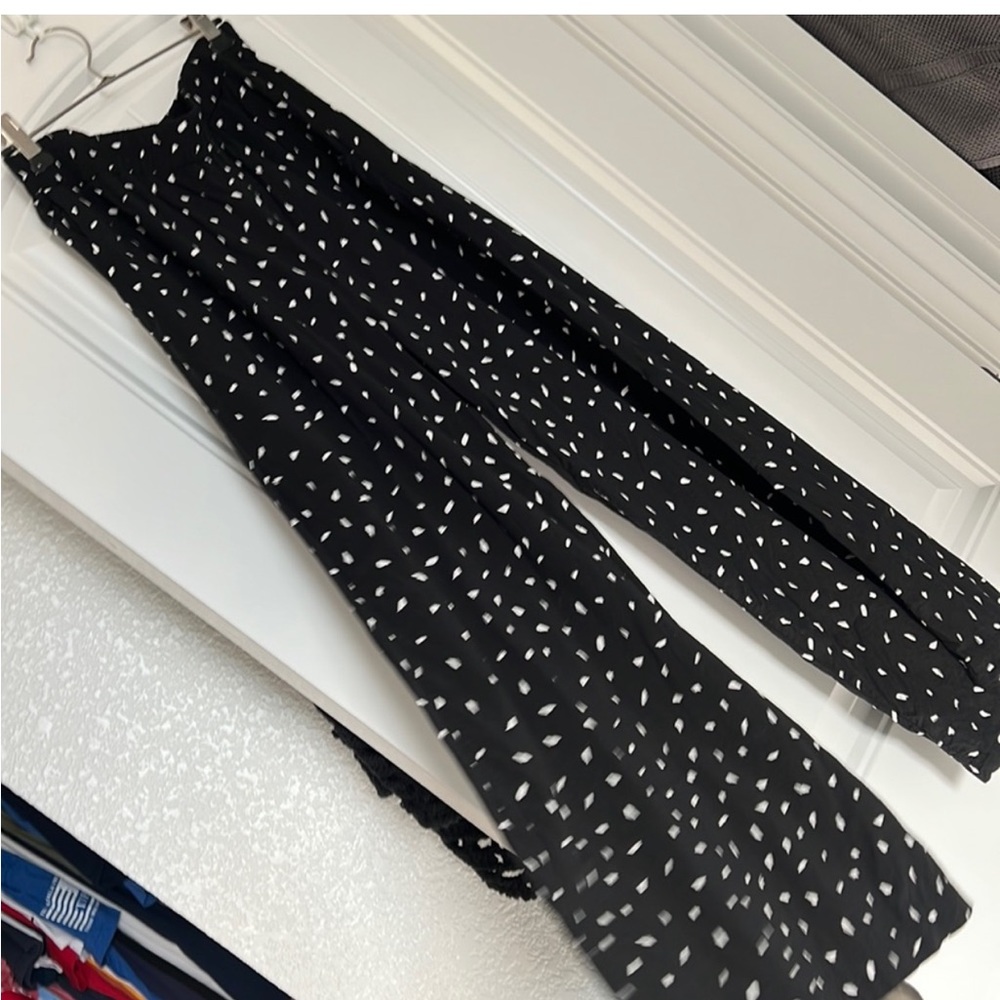 ISO Carly Jean Los Angeles black wide leg pants size medium